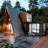 Maison en Kit Préfabriquée 40 Pieds, Villa Extérieure de Luxe en Forme de Triangle avec 3 Chambres, Conteneur Modulaire Préfabriqué
