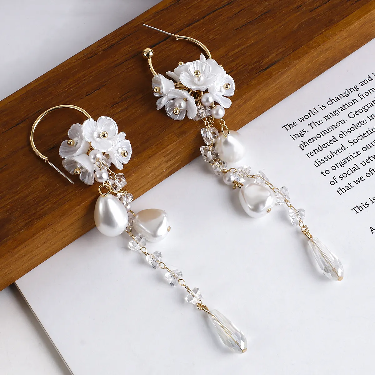 Fashion Crystal Tassel Pendant Earrings Crystal Bead Flower Petal Earrings Long Tassel Simulated Pearl Drop Earrings