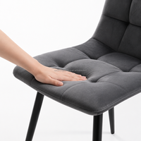 Chaise de salle à manger moderne en velours nordique avec pieds en métal noir - Chaise d'appoint ergonomique capitonnée pour la maison, les restaurants et les cafés