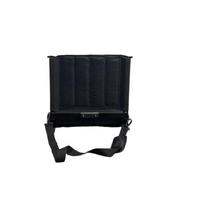 Chaise de plage portable d'extérieur avec dossier en fer et coussin, pliable, en tissu Oxford résistant à l'humidité, conception OEM pour utilisation en stade sportif