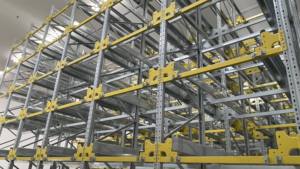 Sistema de estanterías rápidas para almacenes profesionales, para almacenamiento de palets de alta densidad y manejo logístico automatizado - Product Image 3