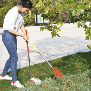 Râteau à feuilles DS-2 à 11 dents avec grand panier ramasse-feuilles – Meilleur outil <span class=keywords><strong>de</strong></span> jardinage pour le nettoyage des feuilles - Product Image 4