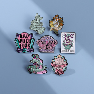 Bad Witch Club fase lunar Flor Mariposa esqueleto sombrero esmalte Pin solapa insignias Punk gótico broche Pin regalo - Product Image 1