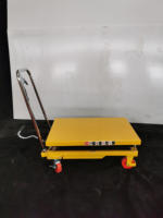 Chariot élévateur à ciseaux hydraulique disponible en plusieurs hauteurs de levage et capacités de charge