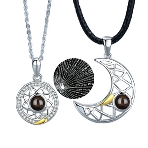 2024 Mới Bán Buôn 100 Ngôn Ngữ Tôi Yêu Bạn Mặt Trời Mặt Trăng Mặt Dây Chuyền Vòng Cổ Thời Trang Vài Vòng Cổ Trang Sức Quà Tặng Cho Nam Giới Phụ Nữ - Product Image 1