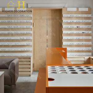 ตู้โชว์แว่นตาไม้พร้อมชั้นวางกระจก LED แบบกำหนดเองได้ สำหรับร้านบูติก - Product Image 5