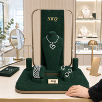 SKQ métal amant Beige microfibre bijoux affichage vitrine bijoux affichage bijoux affichage ensemble anneau Bracelet boucle d'oreille collier