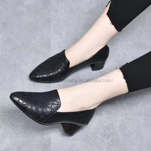 Factory Wholesale Premium Leather <b>Black</b> Pointed -toe Chunky Heel on Women's <b>Pumps</b> for Luxury High Heels Shoes - Product Image 1