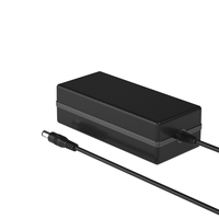 Vente directe fabricant – Adaptateur secteur CC 32W 8V4A avec OTP/OVP, faible ondulation, certifié FCC/CE, câble rétractable pour
