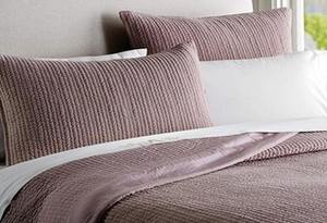 Juego de Ropa de Cama de Color Rosa, Ligero y Suave, Cubrecama y Colcha de 3 Piezas, Juego de Ropa de Cama Cómodo - Product Image 2