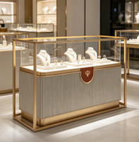 Présentoir mural professionnel en métal pour bijoux, éclairage LED intégré, durable, pour magasin, fournisseur de mobilier