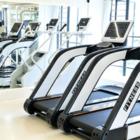 Caminadora Comercial de Alta Calidad para Gimnasio, Pantalla Táctil de 21.5 Pulgadas, Motor AC de 7HP, Equipo de Fitness de Uso Pesado