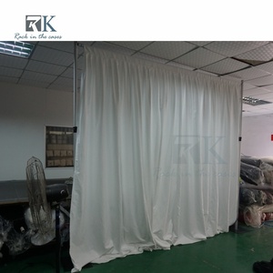 Kits de tubos telescópicos redondos y telones de fondo para decoración de stands de ferias comerciales y bodas a precio de fábrica - Product Image 4