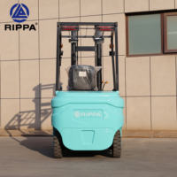Chariot élévateur électrique chaud 2000kg hauteur de levage 3-6m avec manette de vitesse latérale CE ISO personnalisé 2.5 tonnes réglage automatique de la fourche 4x4 chariot élévateur