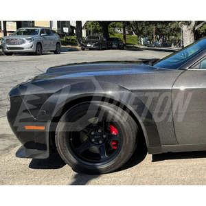 Guardabarros de Carbono Estilo Hellcat para Dodge Challenger - Product Image 2