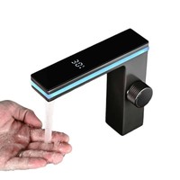 Robinet de lavabo gris anthracite avec affichage numérique LED et lumière d'ambiance, mitigeur monocommande moderne à poser sur le comptoir pour salle de bain
