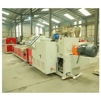 Machine de fabrication de profilés de fenêtres et de portes en PVC de Chine, machine de fabrication de profilés de fenêtres en bois plastique PVC WPC