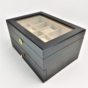 Boîte à montres en bois de luxe personnalisée avec logo et taille sur mesure, 20 pièces, avec coussinets - Product Image 3