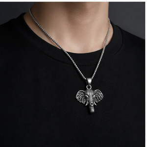 Collier avec pendentif éléphant en acier inoxydable, style punk pour homme, bijoux tendance hip-hop, design animal géométrique, chaîne incluse - Product Image 4