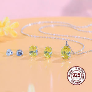 ขายร้อน ขายส่ง ต่างหูเงินแท้ S925 คุณภาพสูง ประดับเพชรทรงรีสีเขียว ชุดเครื่องประดับสำหรับผู้หญิง ใส่ได้ทุกวัน - Product Image 2