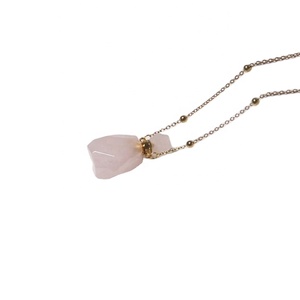 Collier diffuseur de parfum en pierres précieuses naturelles Zyo Jewelry, avec bouteille en cristal d'améthyste et quartz - Product Image 3