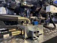 Machine de moulage par injection à servomoteur PLC horizontal HD 450L d'usine chinoise pour chaises et bancs en plastique
