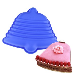 Christmas Gingerbread House Silicone Mold 8 Pieces Cartoon Shape Baking Holiday Cake Decoration - Product Image 5