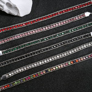 Pulsera de Acero Inoxidable con Tres Capas de Diamantes de Imitación para Mujer, Joyería Minimalista de Moda con Micro Pavé - Product Image 1