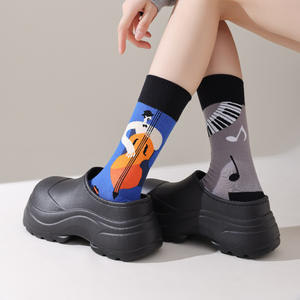 अनुकूलन योग्य पुरुषों की महिला ab शैली के मोजे विषम ट्रेंडी कपास के पसीने-अवशोषित मोजे स्ट्रीट व्यक्तित्व कार्टून प्रिंट मोजे - Product Image 4