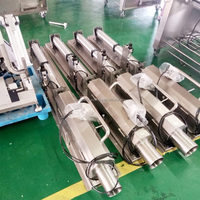 Machine multifonctionnelle de fabrication de rouleaux de viande congelés Machine de remplissage de briques de viande Machine verticale de remplissage pneumatique de rouleaux d'agneau