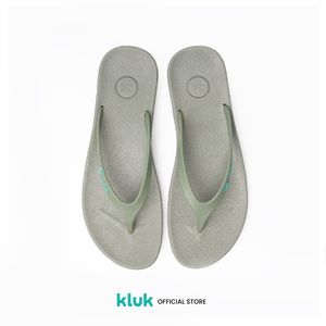 Sandales Thong Vert Armée Raffinées pour Femmes avec Semelle Anatomique pour Utilisation en Extérieur et à la Plage - Product Image 2