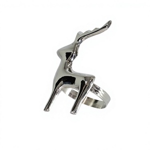 Anneaux de serviette personnalisables en forme de renne, plaqués argent, qualité alimentaire, pour la décoration de table de fête de Noël - Product Image 1