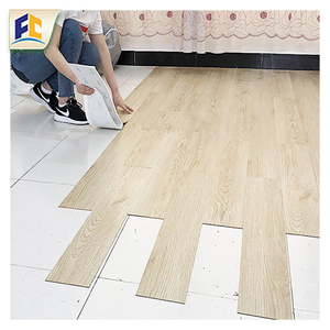 Parquet en chêne d'ingénierie haut de gamme avec vinyle imperméable auto-adhésif avec parquet LVT de garage <span class=keywords><strong>naturel</strong></span> et luxueux - Product Image 1
