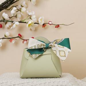 صندوق هدايا الزفاف الجلد المحمول بسعر الجملة صندوق حلويات الزفاف مع شريط - Product Image 5