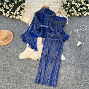 LW1121 bayanlar 2 adet Set moda dantel-up Fringe trompet kollu yaka sıcak matkap basın plise üst + kolsuz elbise iki parça bir takım - Product Image 6