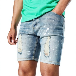 Pantalones Cortos de Mezclilla Azul Claro para Hombre, con Roturas y Salpicaduras de Pintura Blanca, Estilo Casual, Cintura Media, Cierre de Botones, Tejido de Algodón - Product Image 1