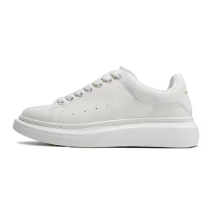 Chaussures de sport de luxe confortables et tendance de haute qualité, en cuir synthétique respirant, couleur unie, rehaussantes, pour la marche - Product Image 1