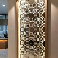 Paravent en verre éclairé par LED personnalisé, lampe de séparation autoportante en métal doré pour hôtel de luxe, hall, villa, restaurant