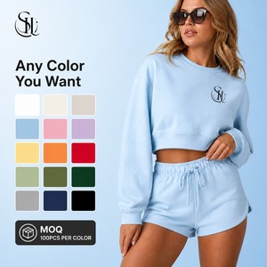 Ensemble 2 pièces personnalisé avec logo pour femme, collection automne 2026, marque privée, sweat-shirt et short taille haute, tenue de détente, yoga, gym, jogging - Product Image 3