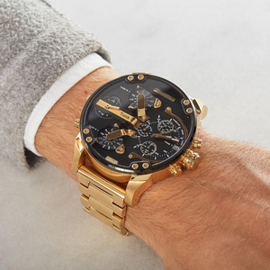 Nuovo 2025 DZ7333 Orologio da <span class=keywords><strong>Uomo</strong></span> di Lusso alla Moda, Grande, al Quarzo, Analogico, in Acciaio Inossidabile, 4 Fusi Orari, Oversize, 30M - Product Image 4