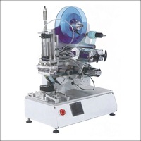 Machine d'étiquetage semi-automatique pour bouteilles verticales carrées non standard et irrégulières en métal/verre