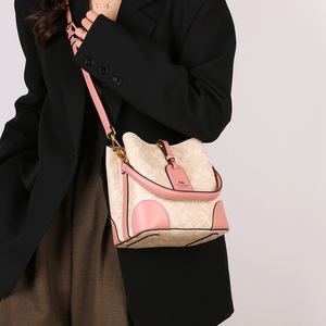 Bolso de Hombro de Lujo Ligero para Mujer, Nuevo Modelo 2024, de PU con Cierre de Cremallera, Elegante, Texturizado, con Diseño de Flores Antiguas, a la Moda y Combinable con Todo - Product Image 3