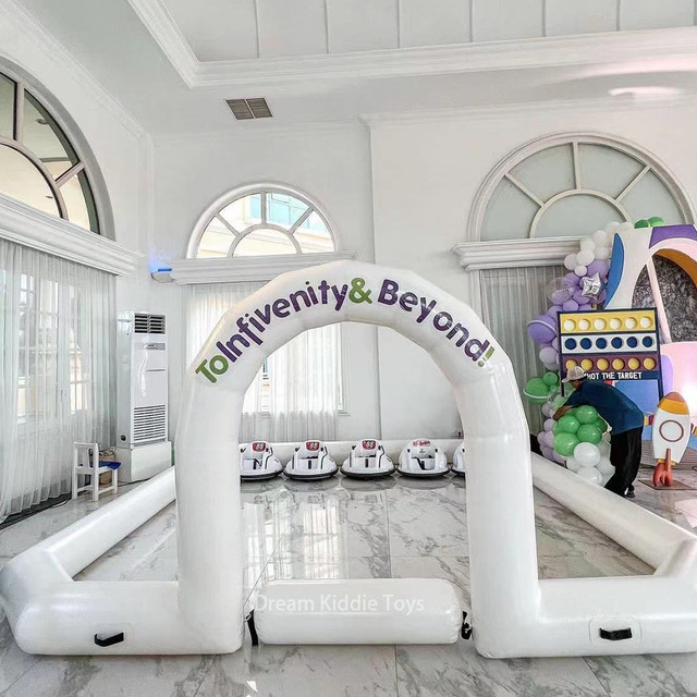 White PVC Inflatable Racing Track Flooring Fence Soft Play Equipment Track Pipe for Kids Bumper Cars Inflatable Bumper Car Arena