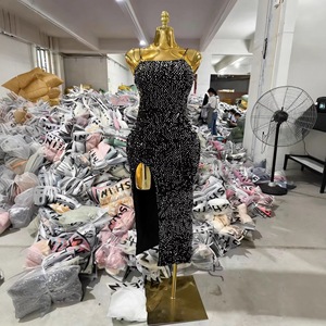 Lote de Vestidos de Algodón de Alta Gama, Inventario de Ropa Usada Mixta - Product Image 1