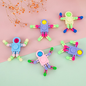 Toupie Astronaute Mécanique Transformable en Robot, Jouet Anti-Stress pour Enfants de 4 à 7 Ans, en Plastique, Unisexe - Product Image 4