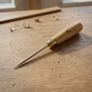 DK-671 DANKING Poinçon de tailleur avec manche en bois et protection de pointe |   Outil de couture et de réparation artisanal en fil d'acier, fabriqué à Taïwan - Product Image 2