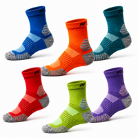 Chaussettes de course Marathon anti-ampoules, rembourrées, respirantes, sans coutures, pour hommes et femmes, échantillon gratuit, lettres hautement personnalisables