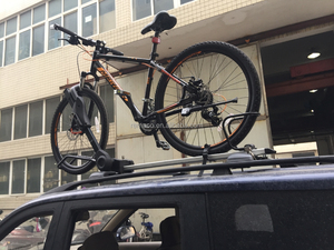 Accessoires 4x4 Nouvelle-Zélande Porte-vélos de toit pour vélos de montagne, de route et à pneus larges, toutes tailles de vélos 20-29 pouces, pneus de 3,5 pouces de <span class=keywords><strong>large</strong></span> - Product Image 2