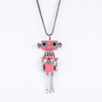 HOVANCI Rétro et Mode Punk Style Industriel Fait Main Robot en Bois Cadeau Convient Pendentif Collier