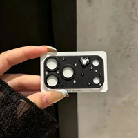 Protection d'objectif photo anti-rayures en strass cœur scintillant pour iPhone 17 Pro, 17 Pro Max, 18 Pro, 18 Pro Max – Coque mate effet diamant
